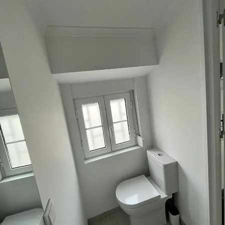 Lovely In * Lissabon